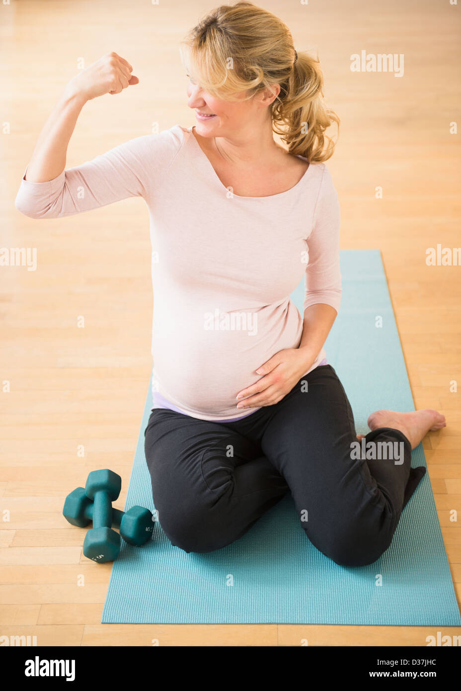 Pregnant Female Wavy Blonde Hair Hi Res Stock Photography And Images