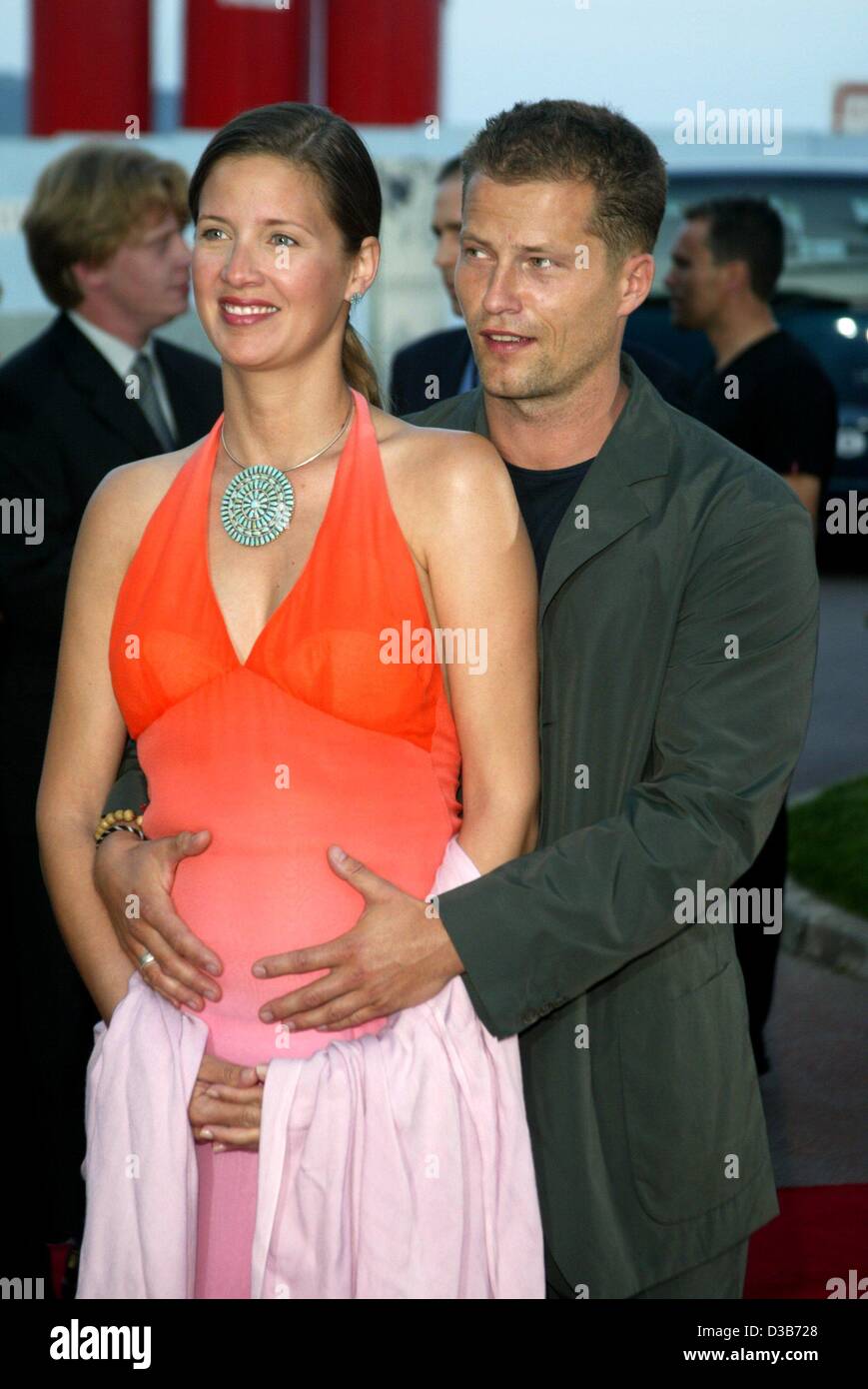 (dpa) - German actor Til Schweiger and his pregnant wife ...
