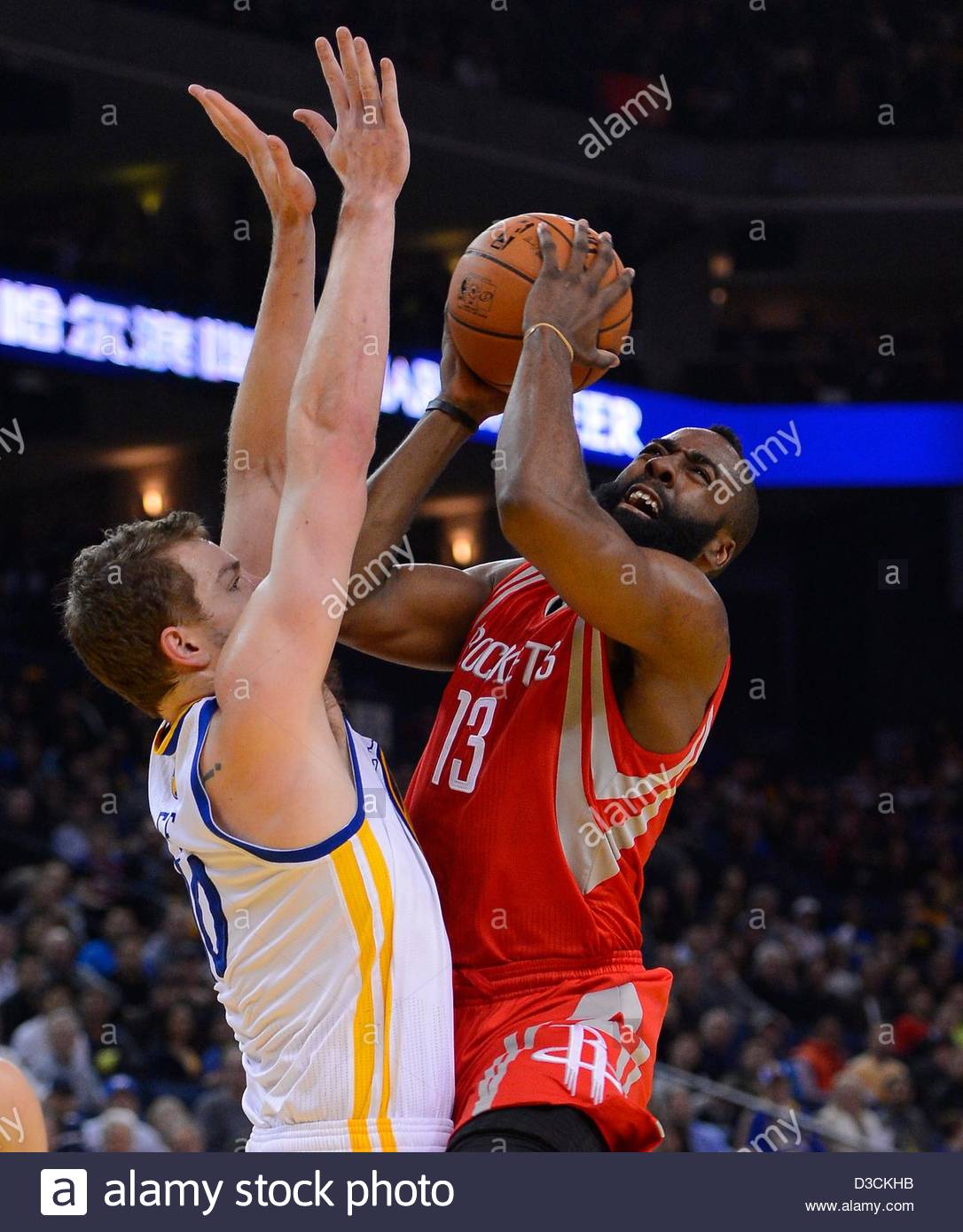 http://c8.alamy.com/comp/D3CKHB/epa03581372-houston-rockets-shooting-guard-james-harden-r-goes-to-D3CKHB.jpg