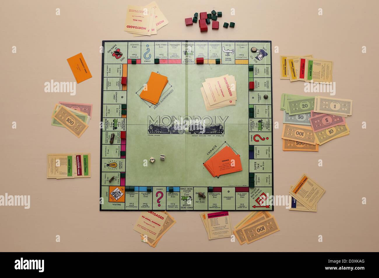 english-edition-of-the-monopoly-board-ga