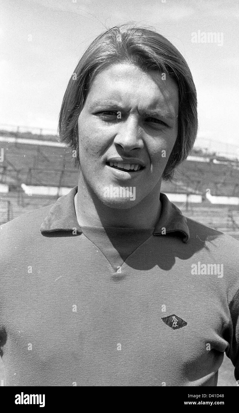 Jake Findlay Aston Villa footballer 1971 Stock Photo - jake-findlay-aston-villa-footballer-1971-D41D48