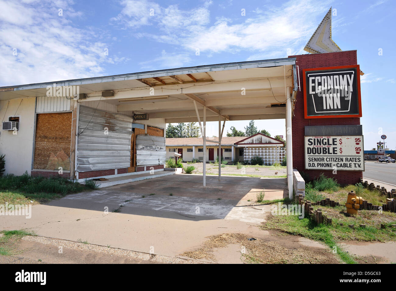 Economy Inn Motel Tucumcari New Mexico Derelict Abandoned Roadside D5GC63 