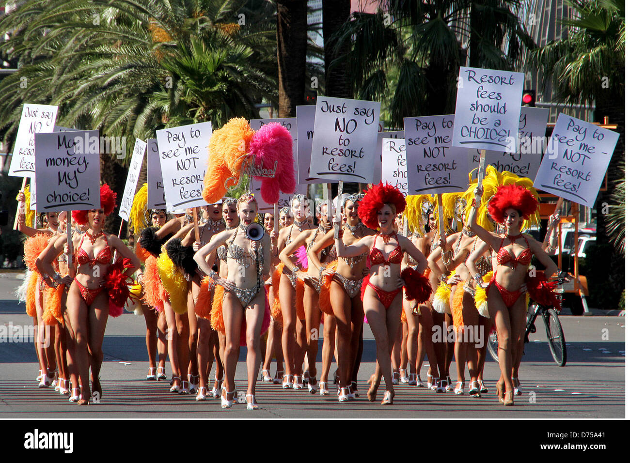 showgirls las vegas stock photos & showgirls las vegas stock showgirls las vegas stock photos & showgirls las vegas stock