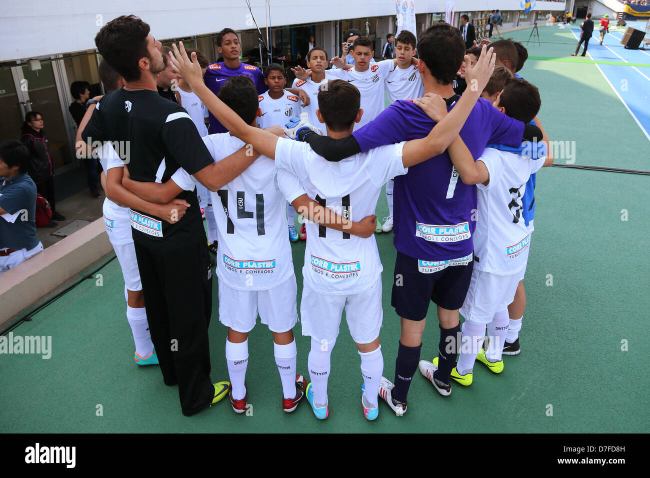 Tokyo, Japan. 5th May 2013. Santos FC Team Group (Santos), May 5 Stock
