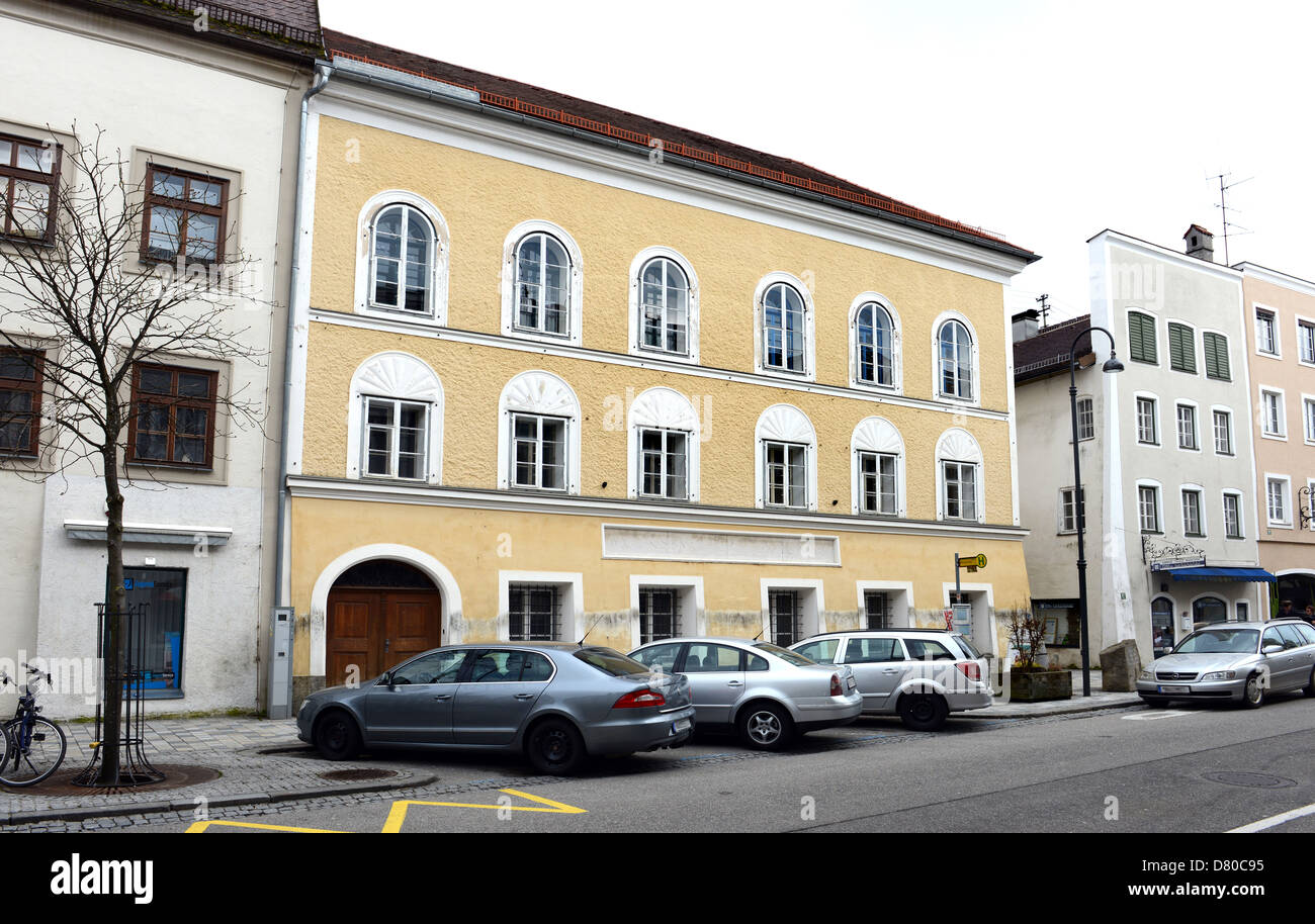 Birth Place of Adolf Hitler at Braunau am Inn, where a memorial stone Stock Photo, Royalty Free 