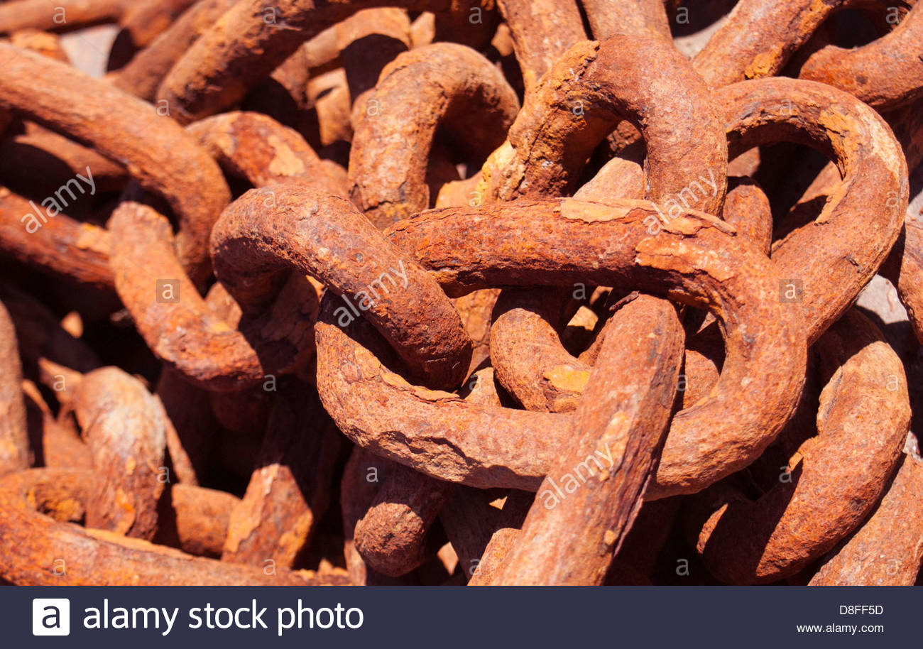 nautical-industrial-broad-rusted-metal-chain-made-of-torus-shaped-D8FF5D.jpg