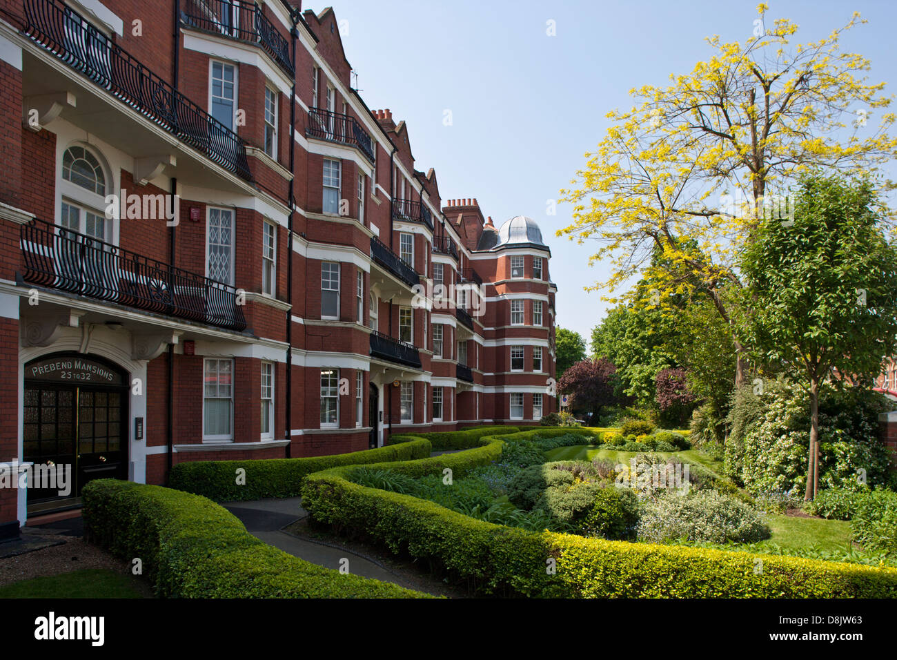 housing development Prebend Mansions Chiswick High Road W4 Stock Photo