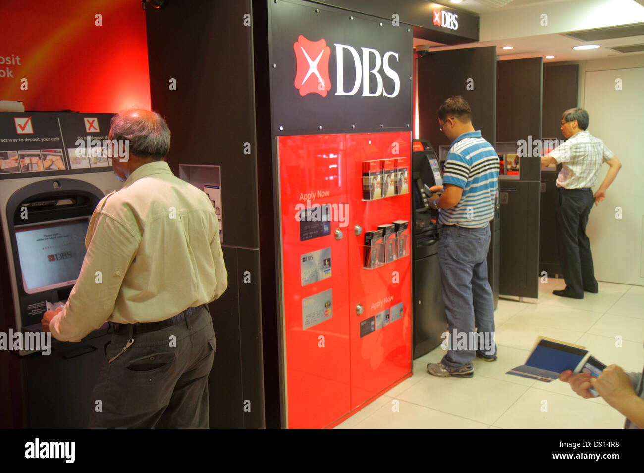 Singapore Raffles Place MRT Station ATM automated teller machine DBS