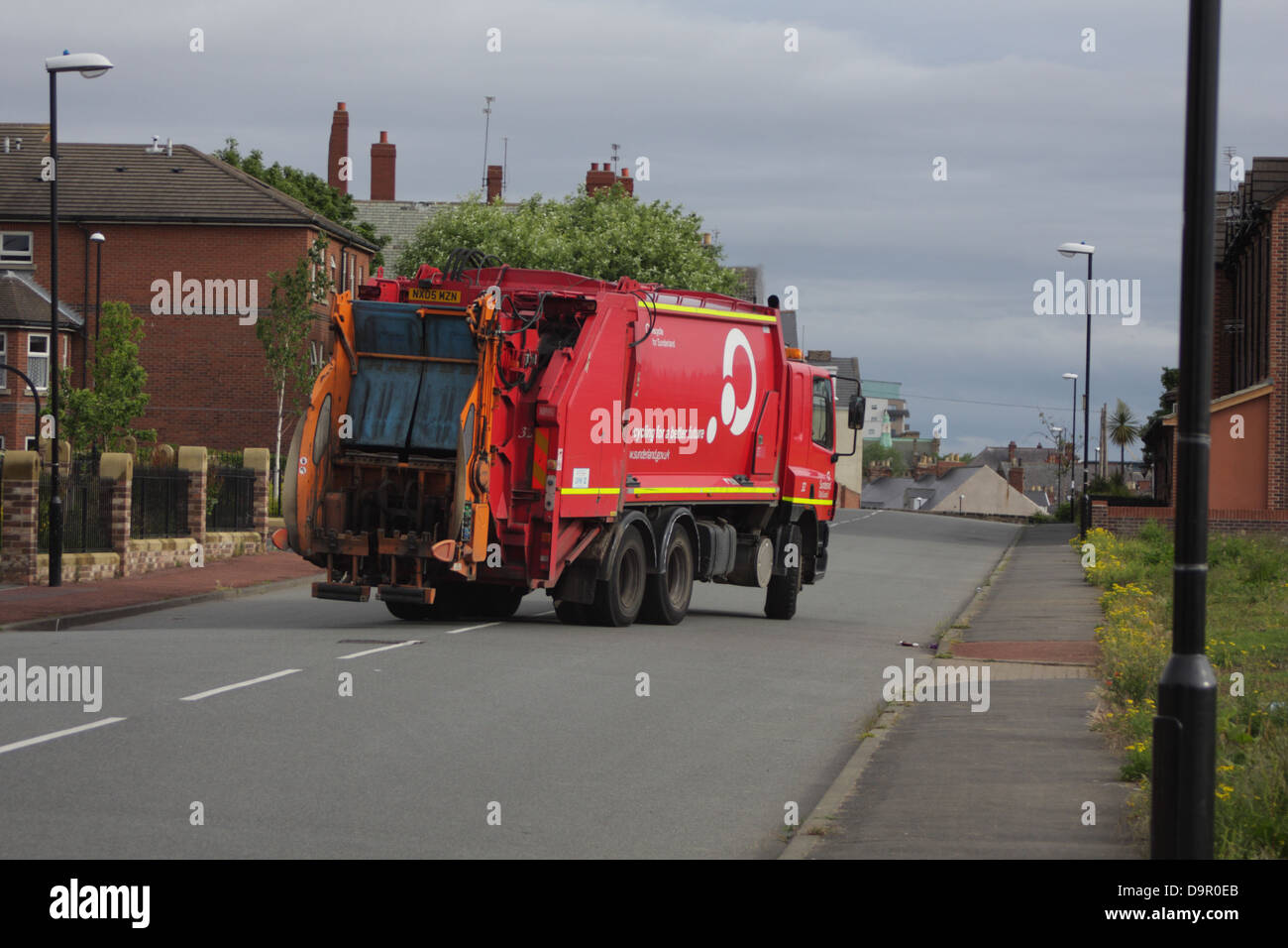 bin lorry / refuse collection Stock Photo, Royalty Free Image 57668307