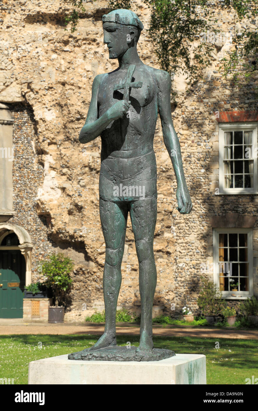 Bury St. Edmunds, modern statue, St. Edmund, by Elisabeth Frink Stock Photo, Royalty Free Image