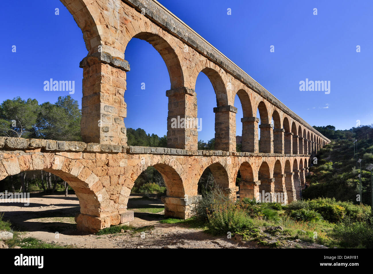 roman aqueducts and architecture Video created by yale university for the course roman architecture romanization was meant to provide amenities to rome's new colonies while, at the same time, transforming them into miniature versions of rome the focus here is on western. roman aqueducts and architecture Video created by yale university for the course roman architecture romanization was meant to provide amenities to rome's new colonies while, at the same time, transforming them into miniature versions of rome the focus here is on western.