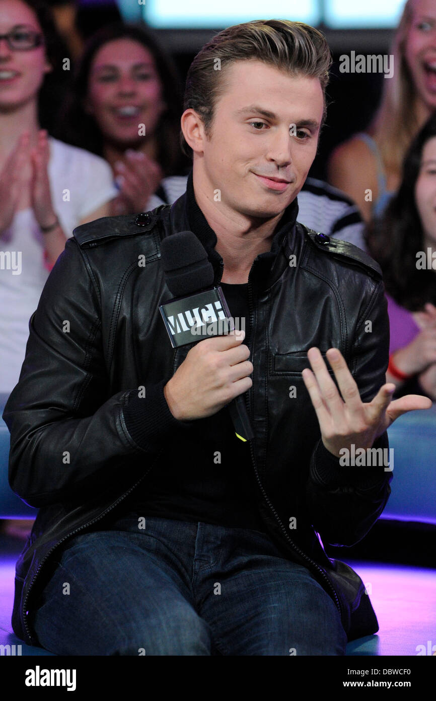 Footloose (2011) leather jacket? | Yahoo Answers