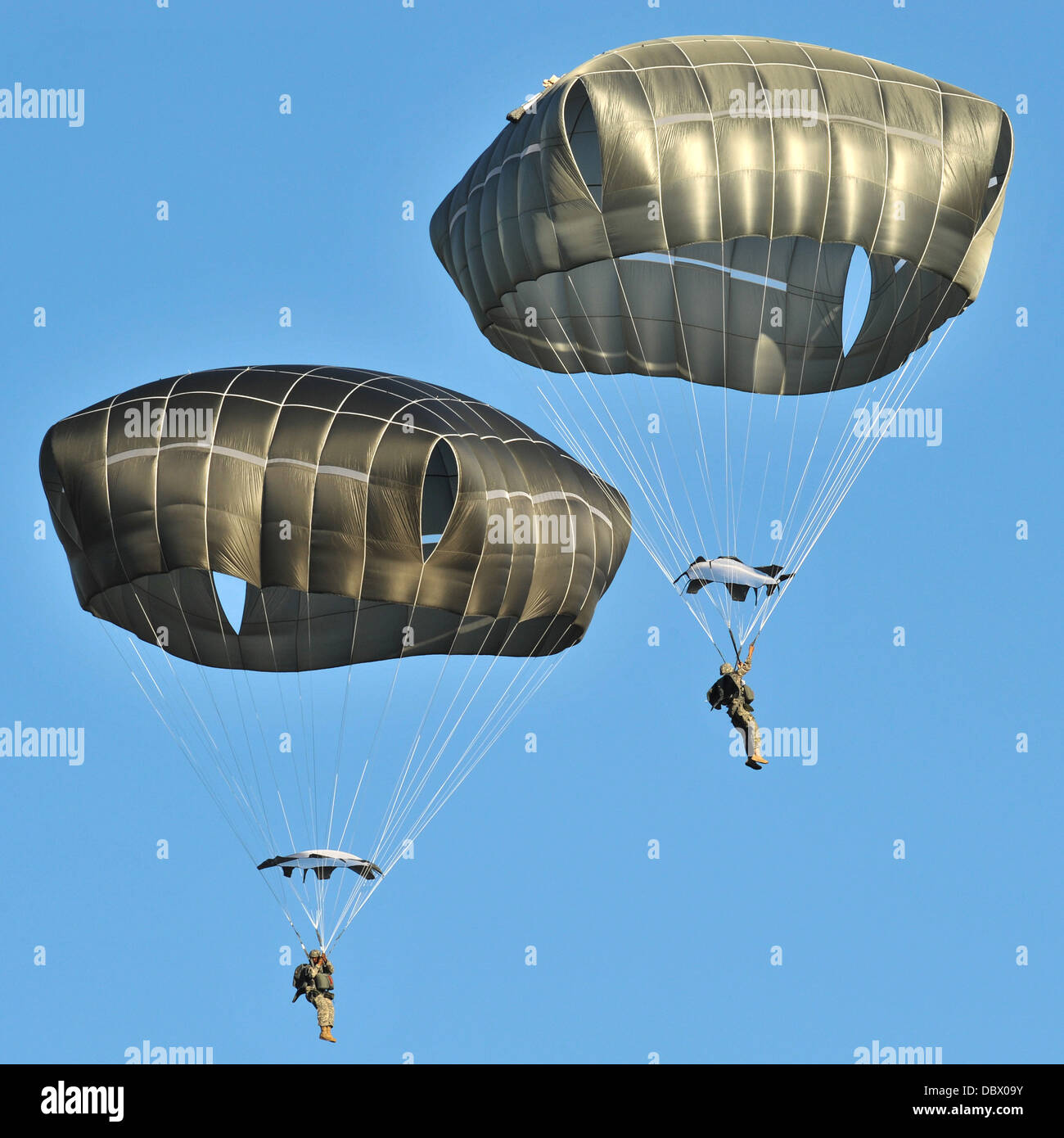 US Army Paratroopers conduct Airborne operations with T11 parachutes