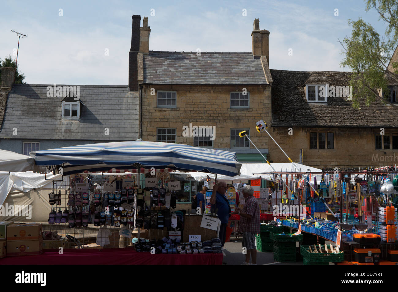 moreton in marsh market day town centre cotswolds england uk Stock
