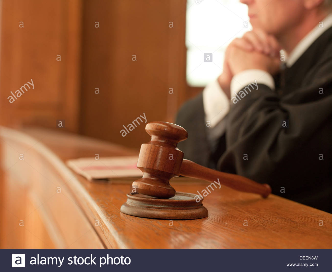 judge-and-gavel-in-courtroom-DEEN3W.jpg