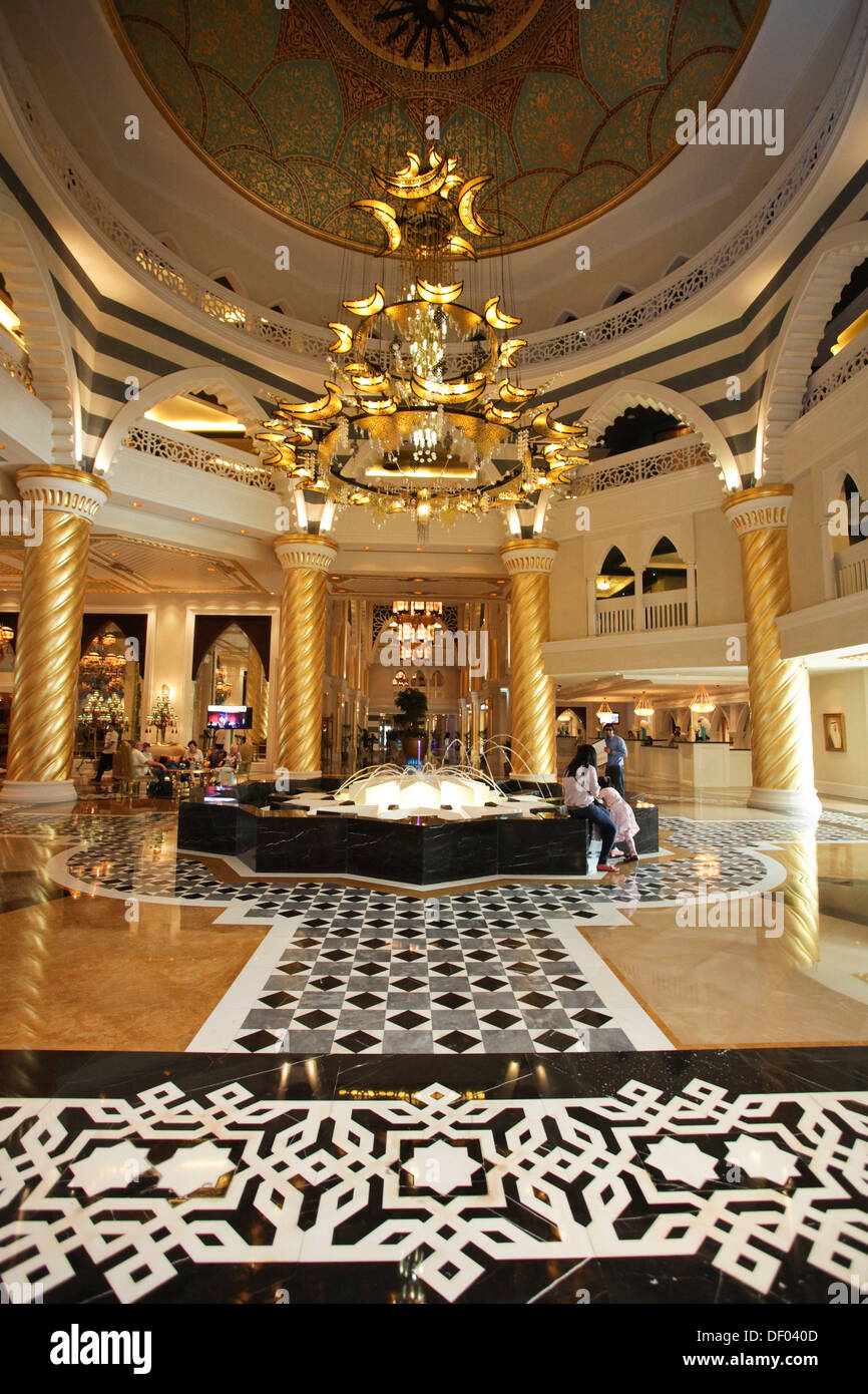 Foyer of the luxury hotel jumeirah zabeel zaray, the palm, dubai ...
