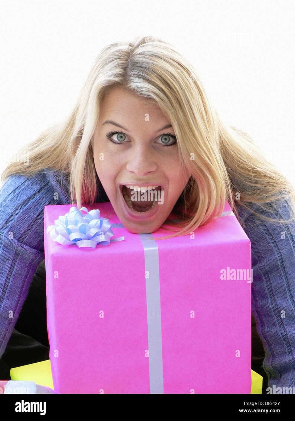 Download preview image - woman-with-gift-boxes-DF34XY