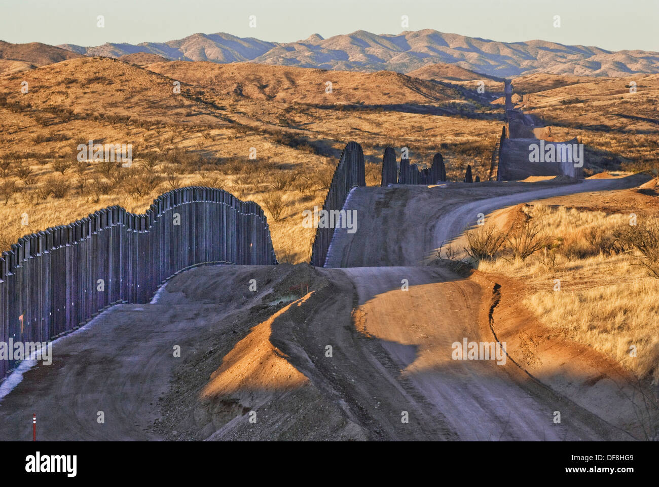 us mexico border fence A gap in the us-mexico border fence is seen outside jacumba, california, united states, october 7, 2016 reuters/mike blake. us mexico border fence A gap in the us-mexico border fence is seen outside jacumba, california, united states, october 7, 2016 reuters/mike blake.