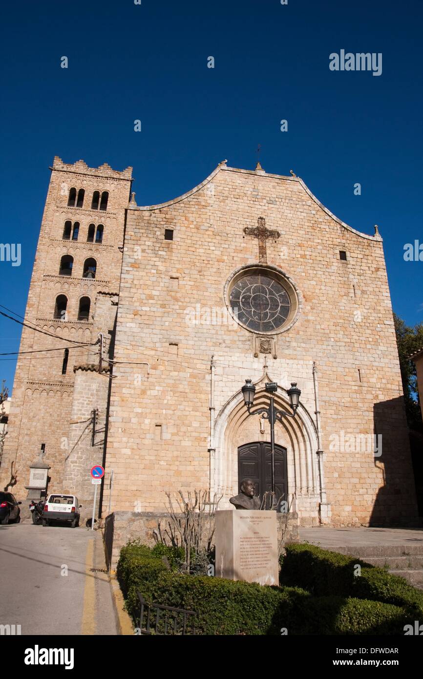Monasterio de Sant Salvador de Breda Siglo XI Románico España Stock