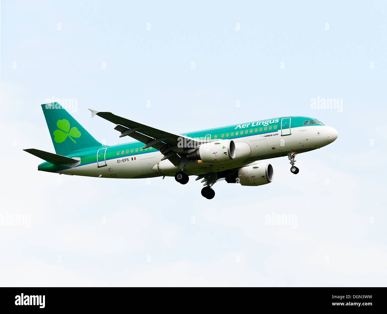 Aer Lingus Airbus A319 Airliner On Approach For Landing At London