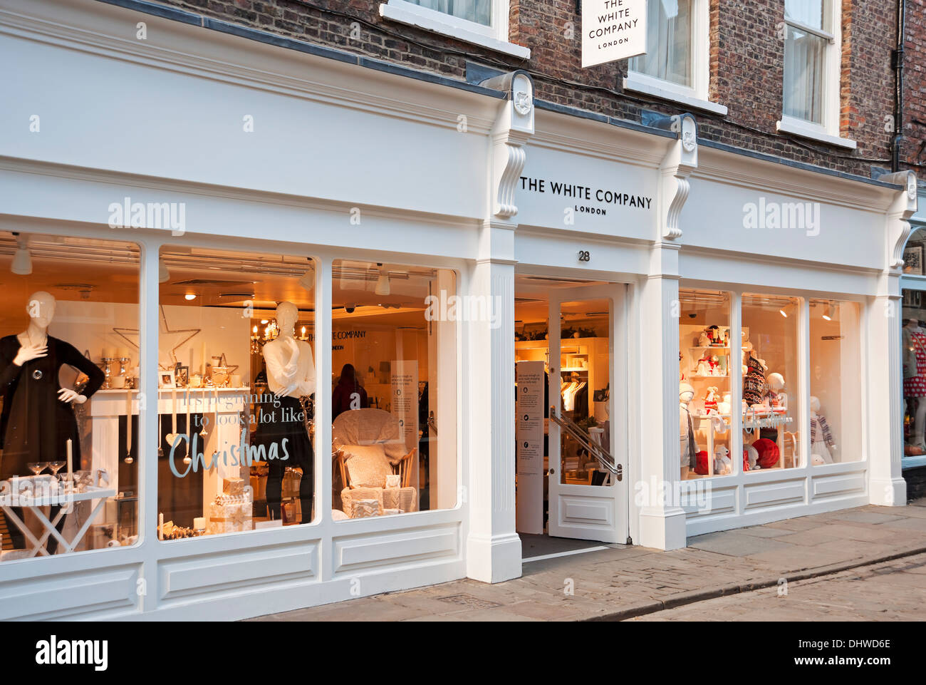 Breathe New Life into Your Look with Women’s Clothing from NY&C The White Room is a Minneapolis, MN bridal shop featuring a diverse selection of wedding gowns from up-and-coming designers that make their mark on the fashion world.