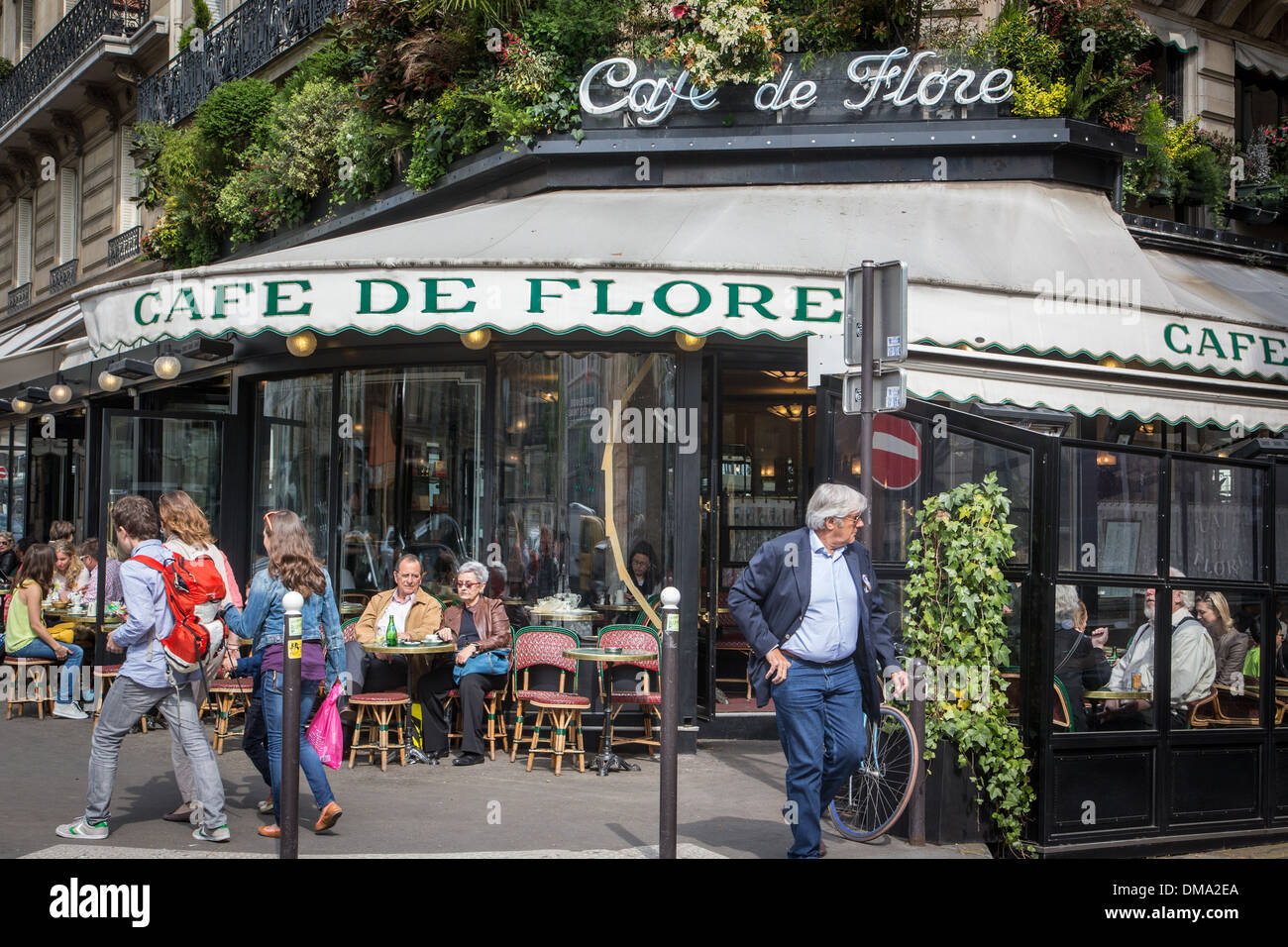 TERRACE OF THE CAFE DE FLORE, BOULEVARD SAINTGERMAINDES PRES, 6TH