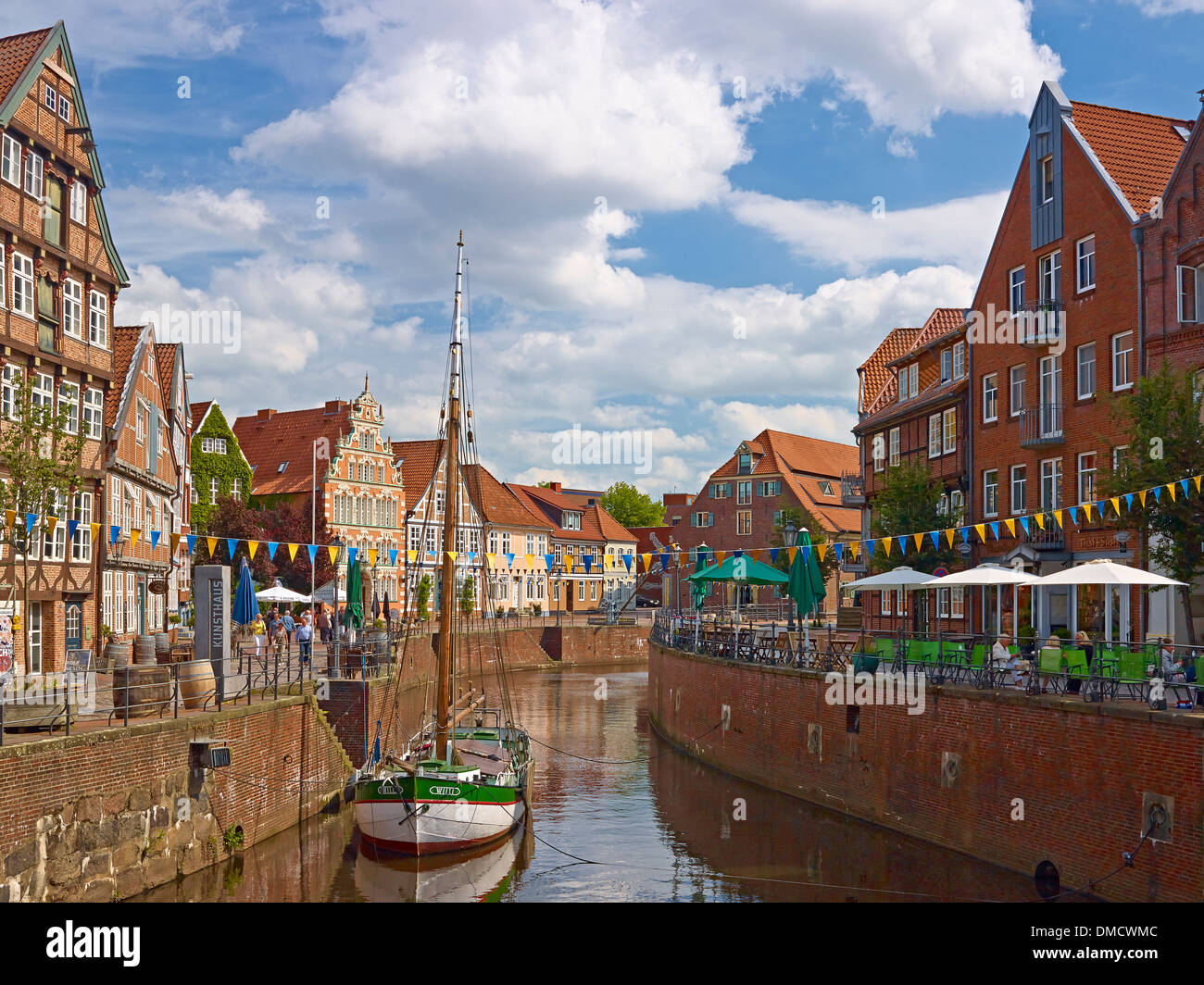 Houses at Hansa port, Hanseatic city of Stade, Lower Saxony, Germany