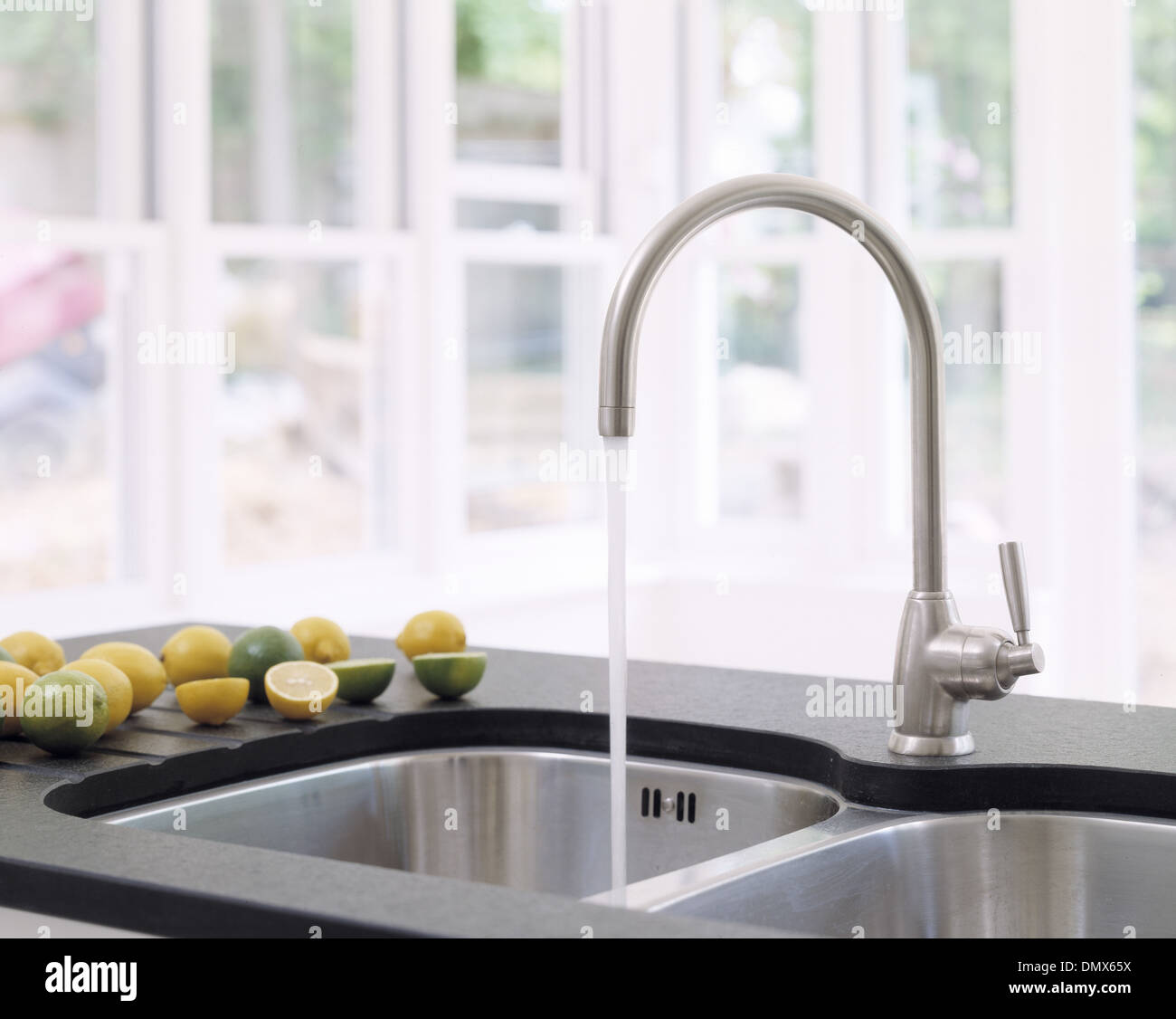 kitchen-sink-DMX65X.jpg