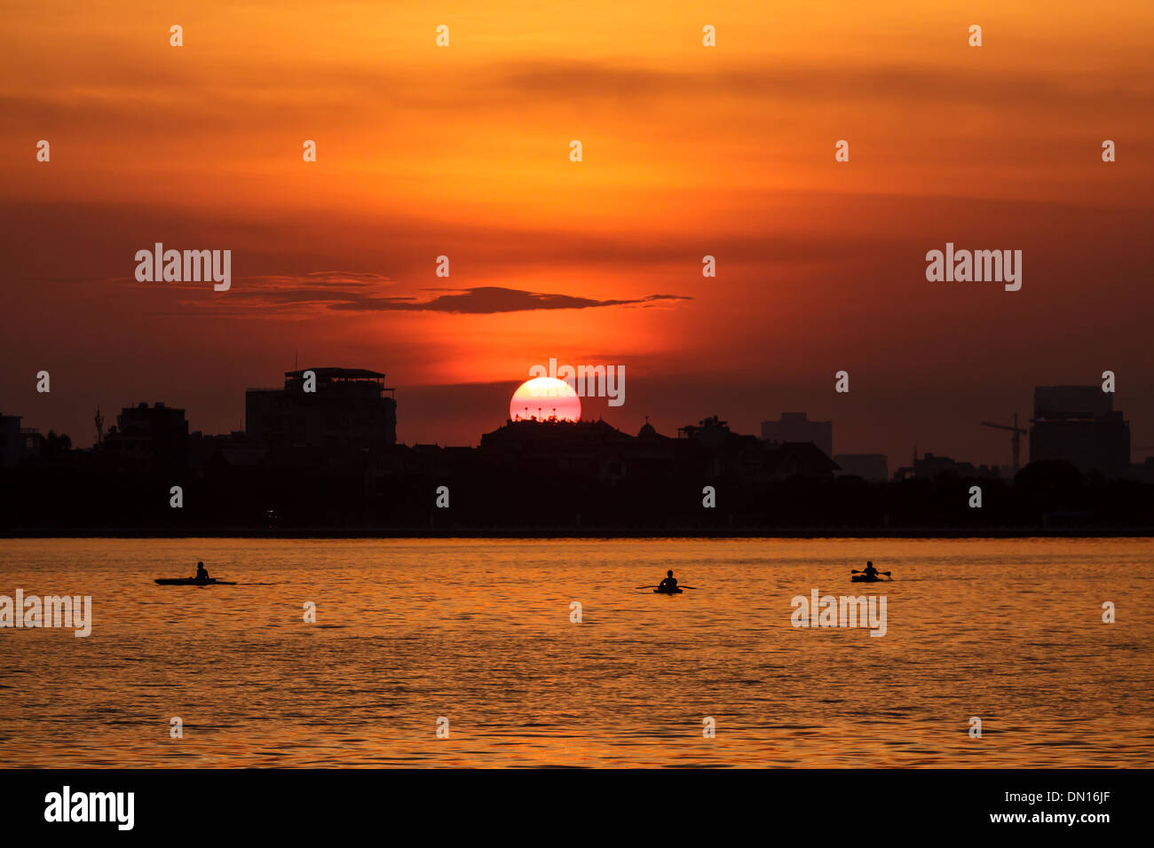 Sunset On West Lake Ho Tay Hanoi V Ietnam Stock Photo Alamy