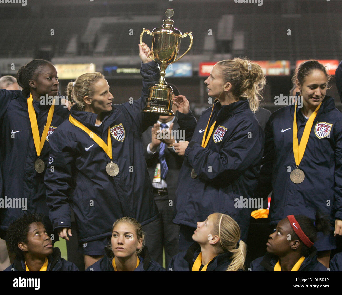 Nov Carson Ca Usa Team Usa Celebrates With Their Trophy