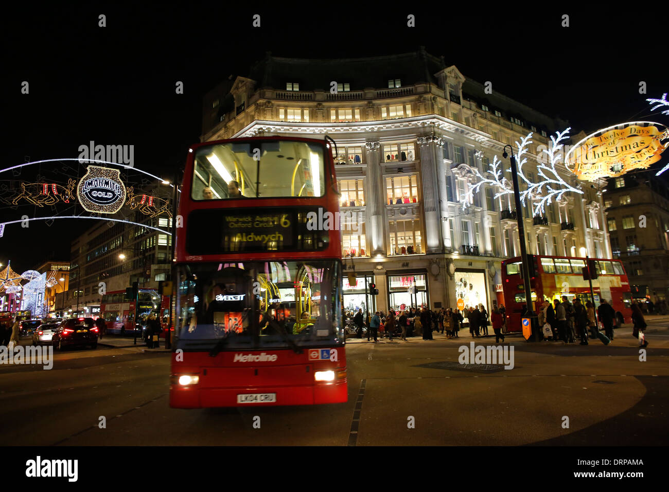christmas shoppers when the christmas lights are switched christmas shoppers when the christmas lights are switched