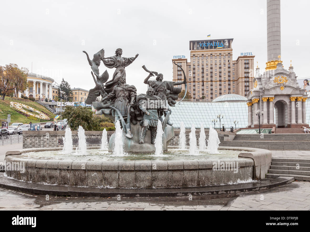 Independence Square, Maidan Nezalezhnosti, in downtown Kiev, Ukraine