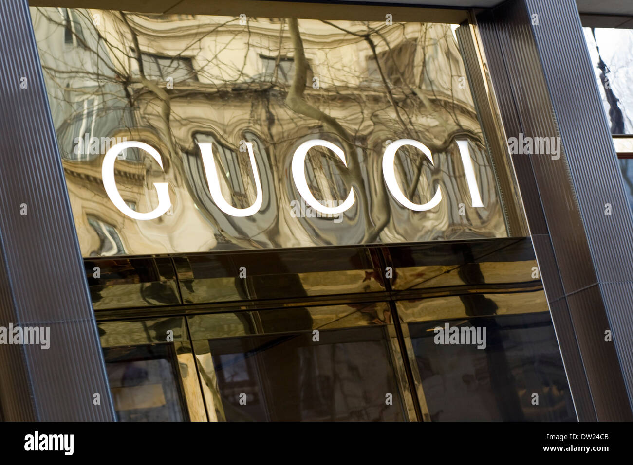 gucci shop in paris airport louboutin christian france