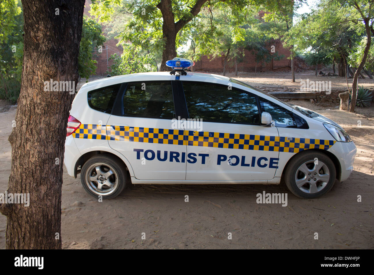 tourist-police-car-bagan-burma-DWHFJP.jpg