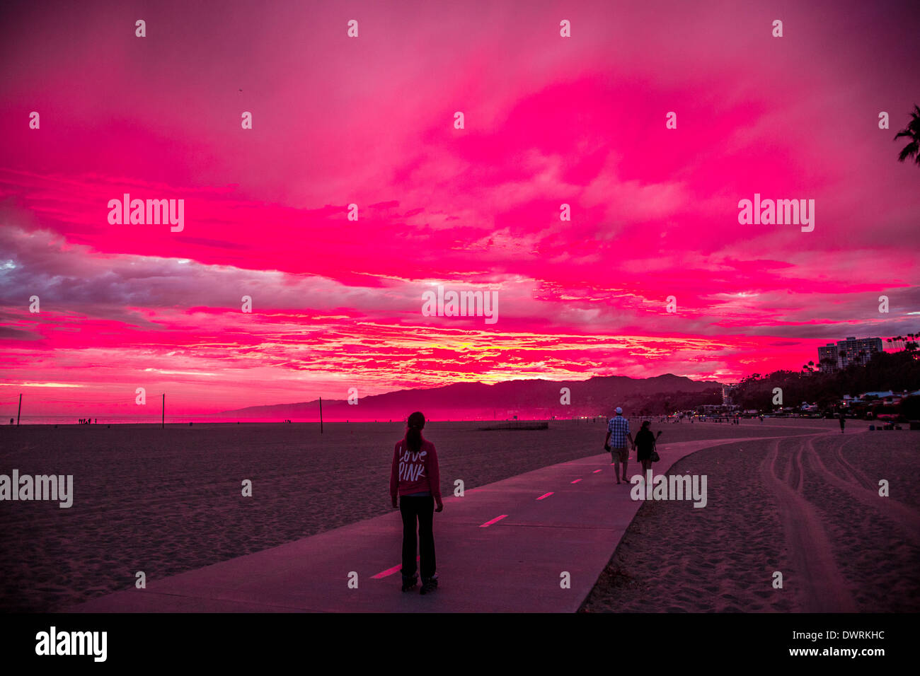 a-spectacular-red-sunset-at-the-beach-in