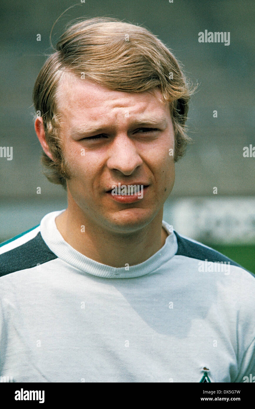 Portraet Norbert Kox, Fussball, Bundesliga 1975/1976, Pressetermin Borussia Moenchengladbach, Vorstellung - portraet-norbert-kox-fussball-bundesliga-19751976-pressetermin-borussia-DX5G7W
