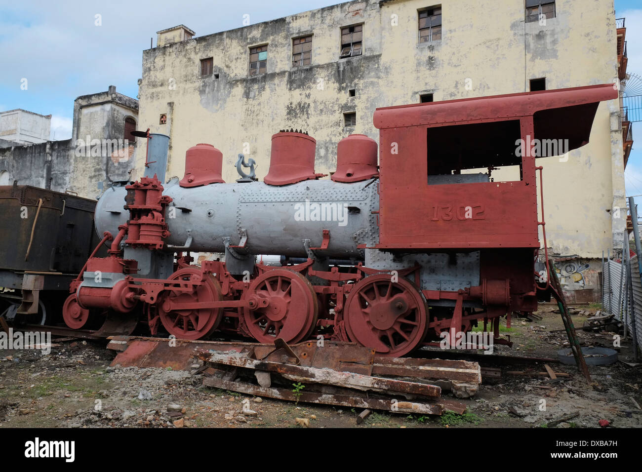 A steam restoration project to the rear of the Capitolio