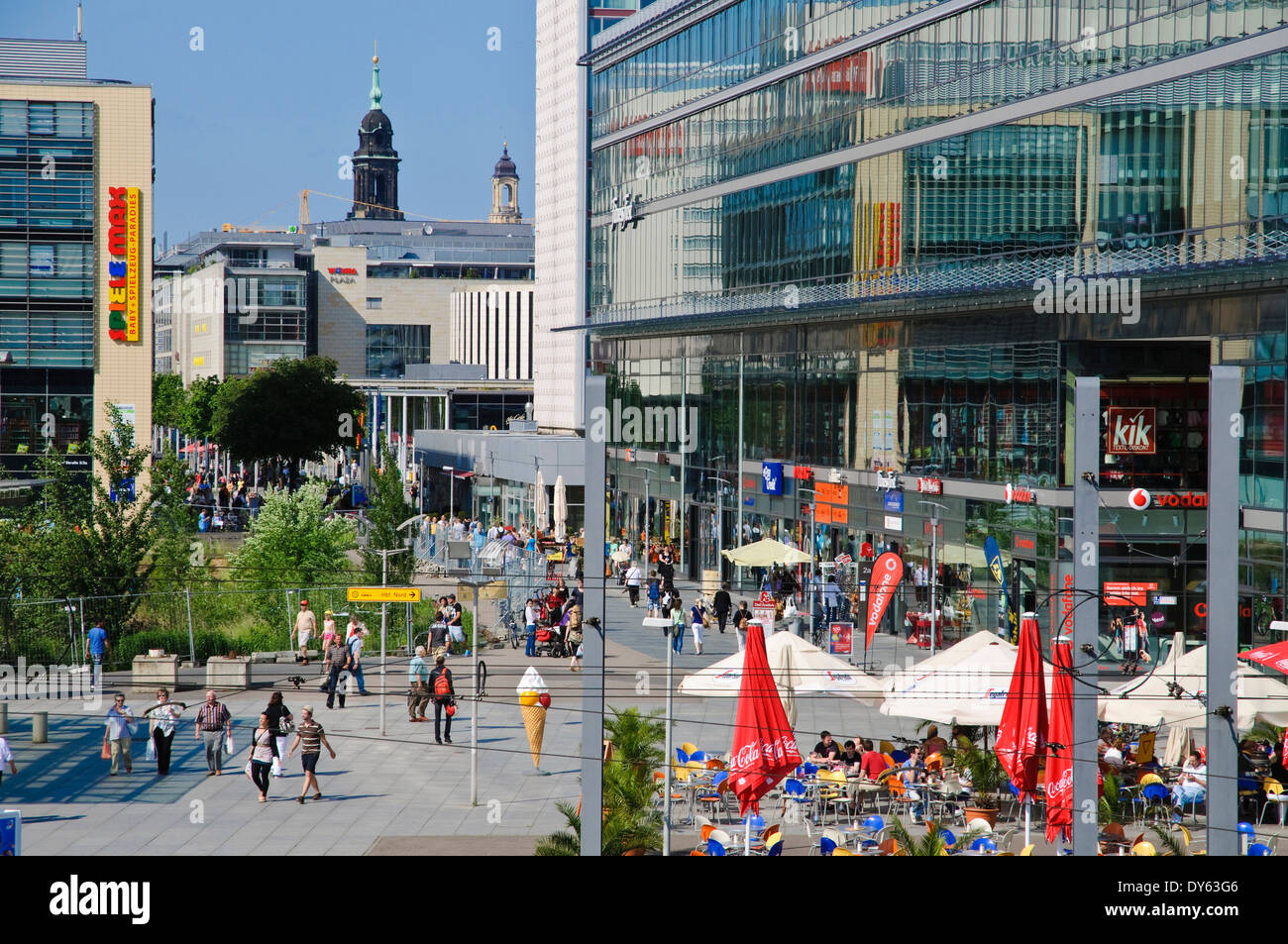 Wiener Platz and Prager Strasse, pedestrian zone and ...