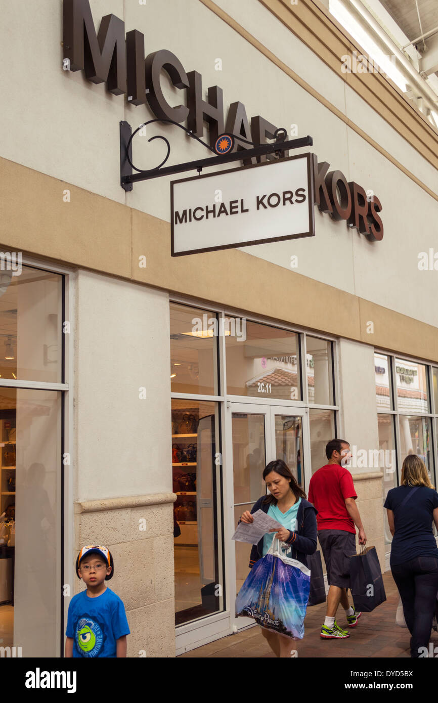 michael kors premium outlets international drive pink and white purses -  Marwood VeneerMarwood Veneer