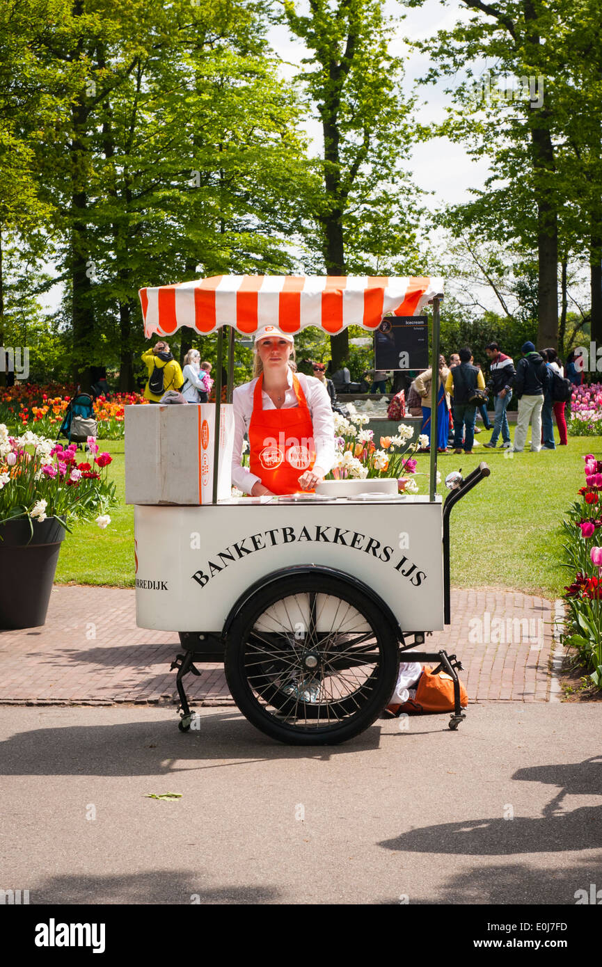 Ice Cream Cart Stock Photos Ice Cream Cart Stock Images Alamy for Old Fashioned Ice Cream Cart For Sale