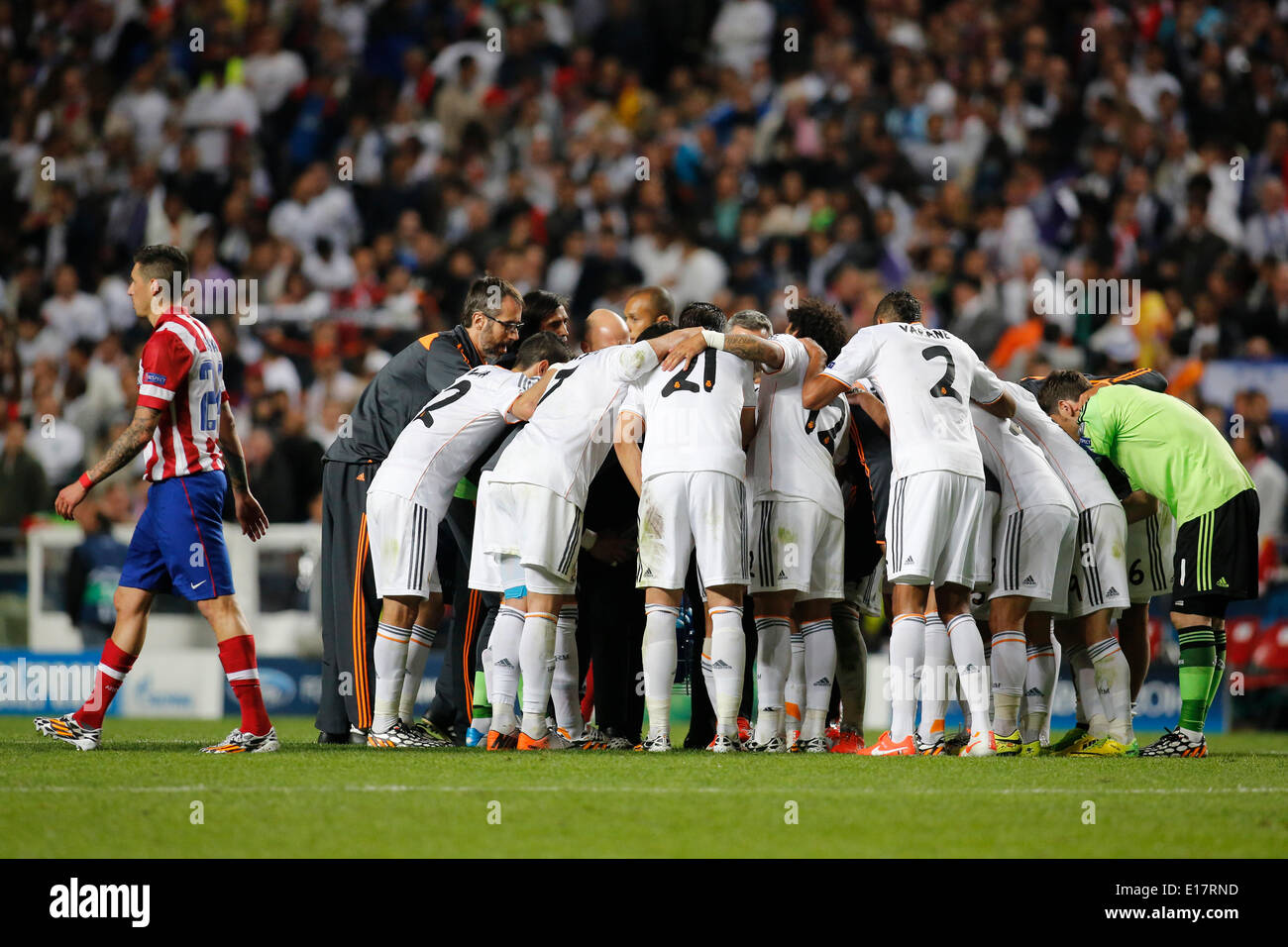 Картинки по запросу реал мадрид в круге