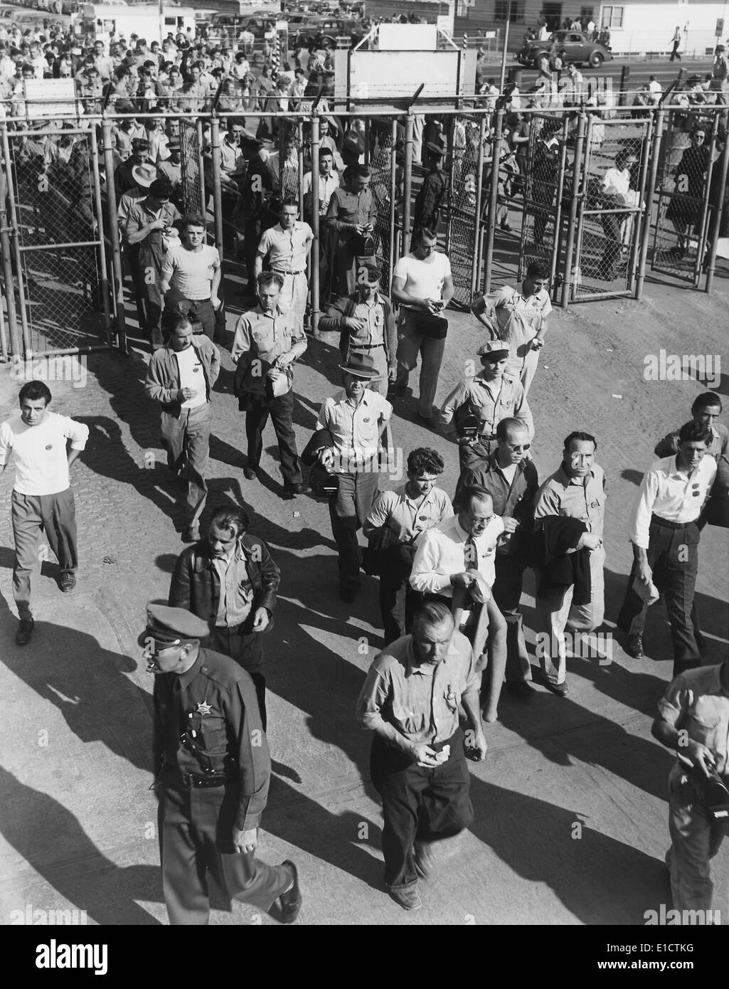 North American Aviation employees go to work in Inglewood Stock Photo