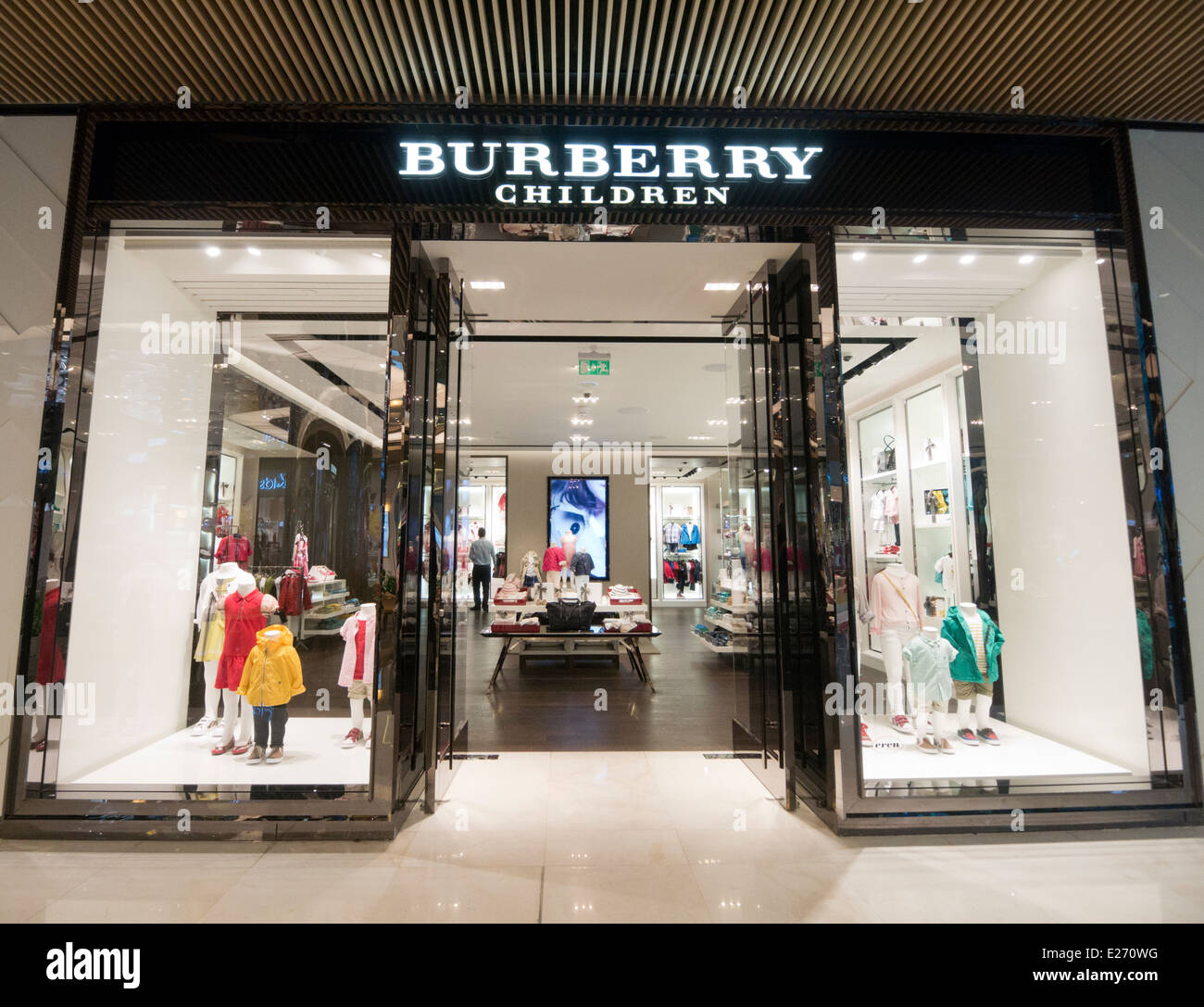 burberry factory outlet locations