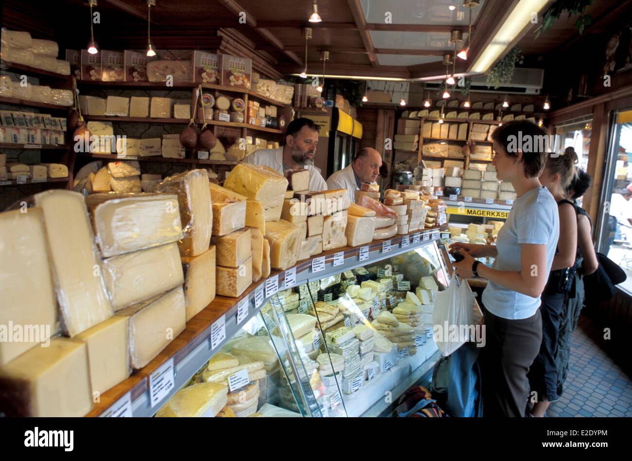 Austria Vienna Naschmarkt market cheese shop Kaseland Stock Photo