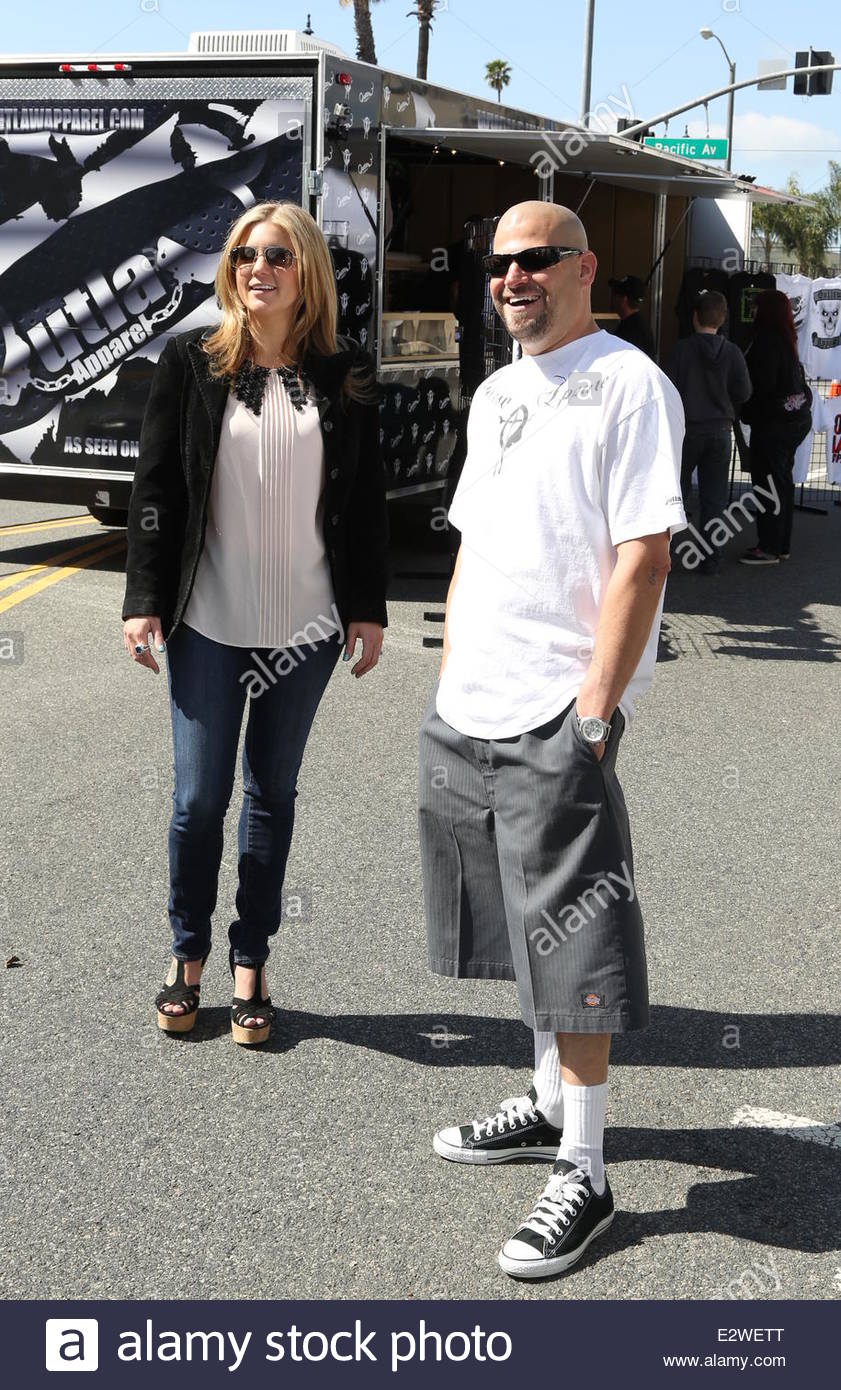 Jarrod Schulz and Brandi Passante stars of Storage Wars officially