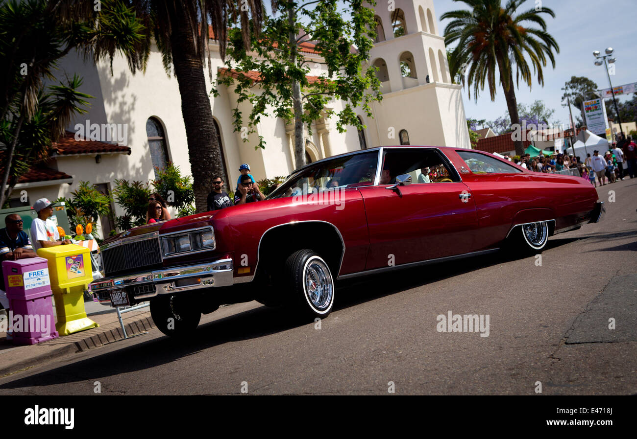 Lowriders with modified hydraulic suspension system, which can ride