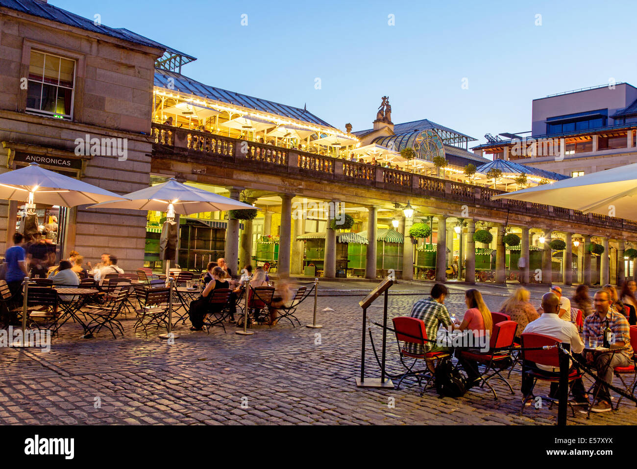 covent-garden-night-london-uk-E57XYX.jpg