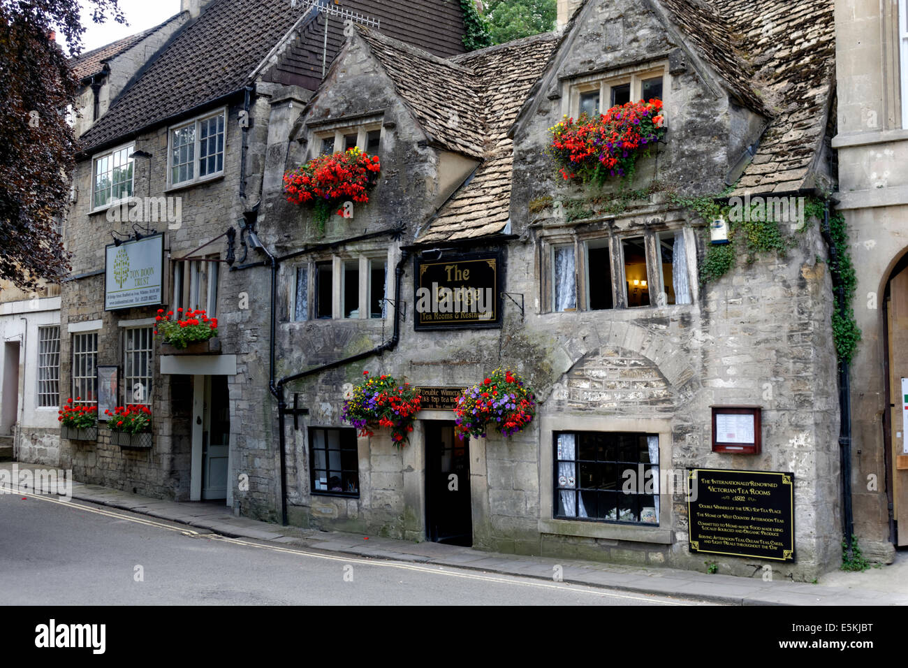 Built in 1675 and now The Bridge Tea Rooms and Restaurant, Bridge Stock