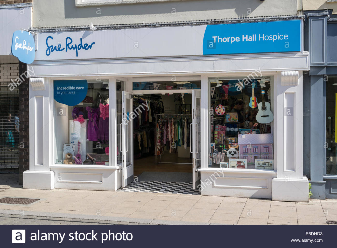 Sue Ryder Charity Shop in Huntingdon, Cambridgeshire, England, UK Stock