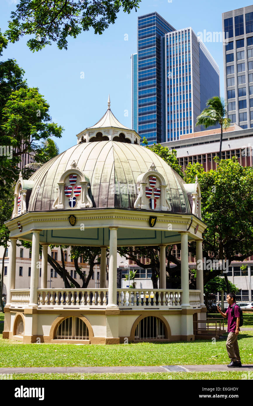 Hawaii Oahu Hawaiian Honolulu Iolani Palace grounds gazebo city Stock